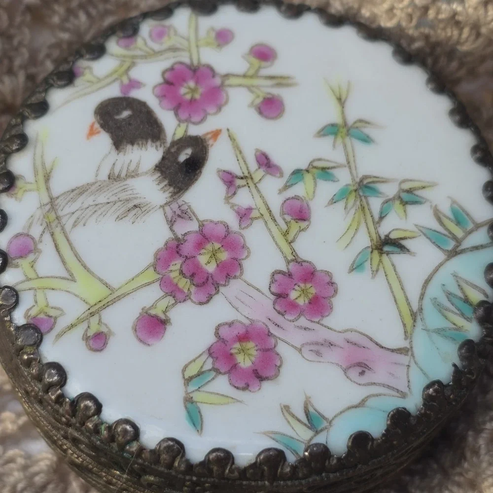 Vintage Enamel Trinket Pill Box Round Birds Asian Handpainted 2